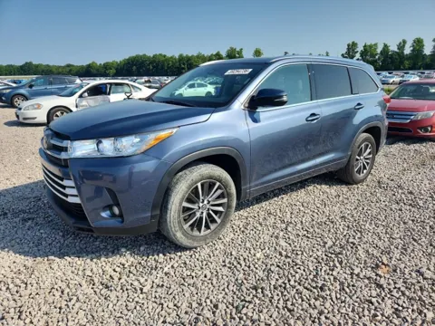 2017 Toyota Highlander LE